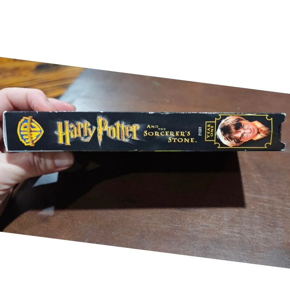 Harry Potter and the Sorcerer's Stone VHS Warner Home Video Never Before Seen - Picture 3 of 4